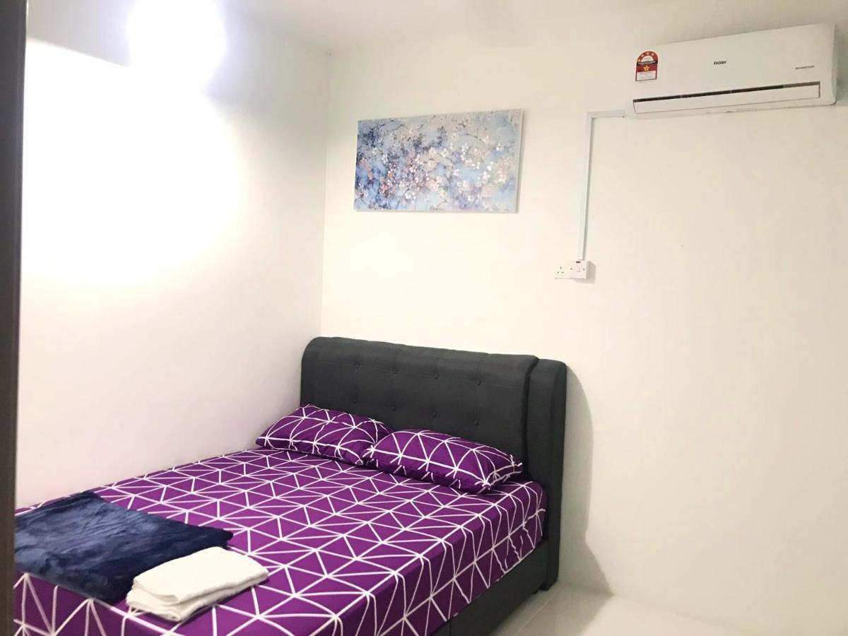 Chempaka Homestay  Seri Iskandar Bagian luar foto